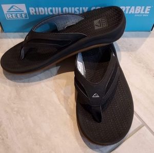 Mens size 8 Reef NIB